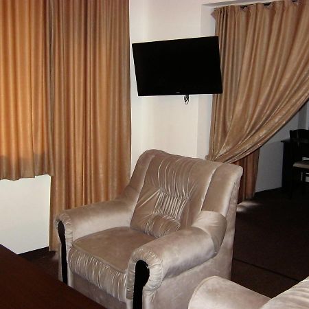 Motel Koziyat Rog Malko Tŭrnovo Exteriör bild