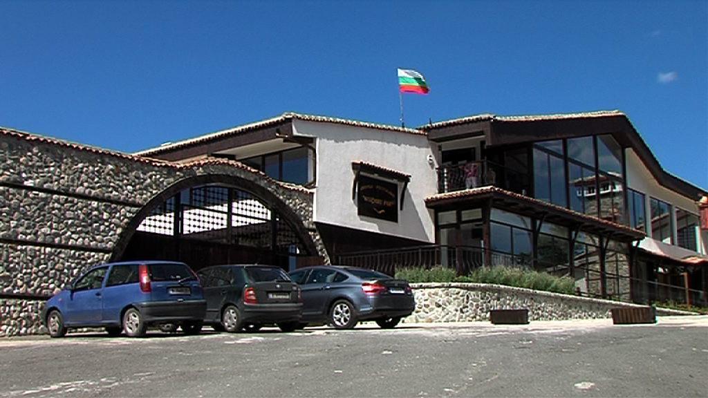 Motel Koziyat Rog Malko Tŭrnovo Exteriör bild