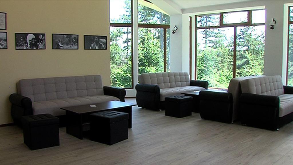 Motel Koziyat Rog Malko Tŭrnovo Exteriör bild