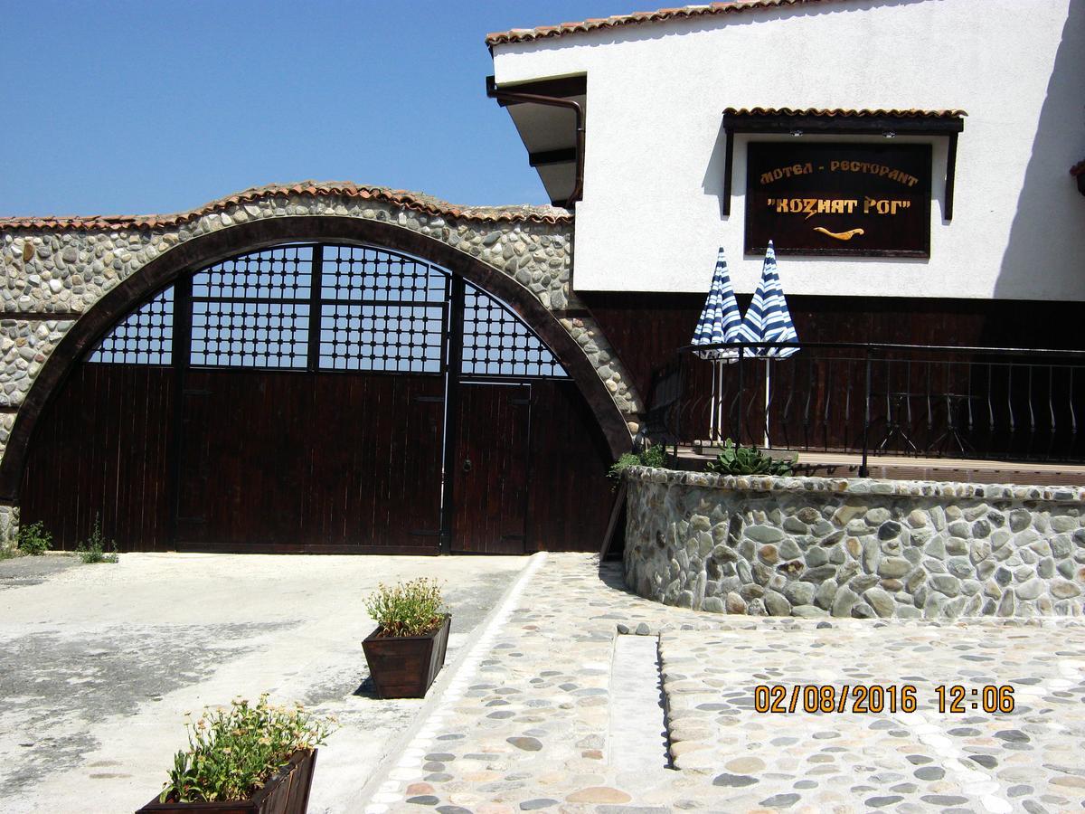 Motel Koziyat Rog Malko Tŭrnovo Exteriör bild