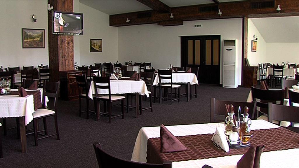 Motel Koziyat Rog Malko Tŭrnovo Exteriör bild