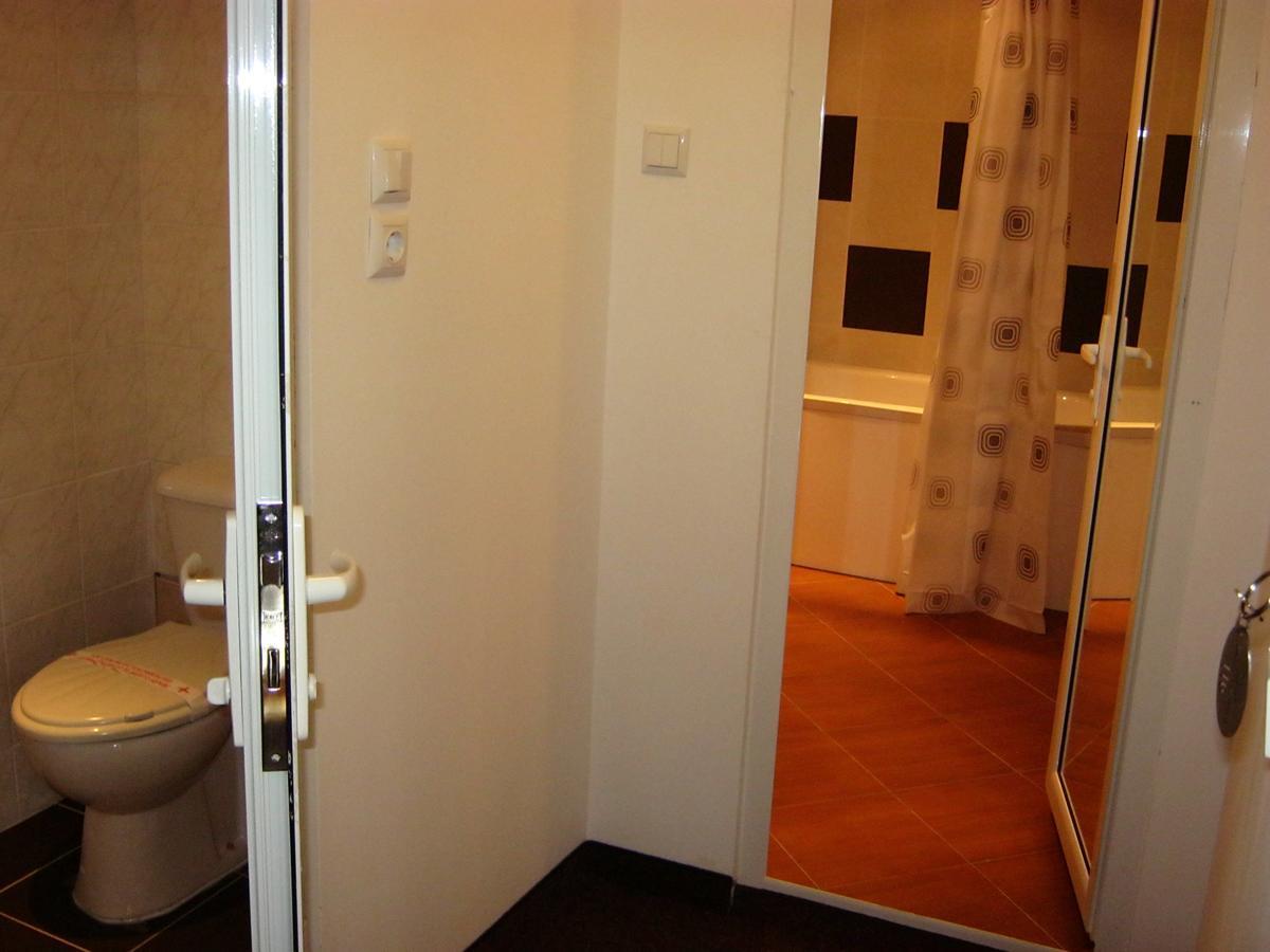 Motel Koziyat Rog Malko Tŭrnovo Exteriör bild